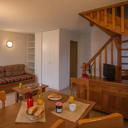 Nemea Les D'estive Apart Otel 4*