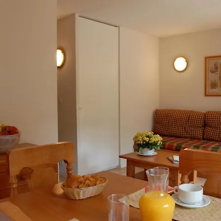 Lägenhetshotell Nemea Les D'estive 4*
